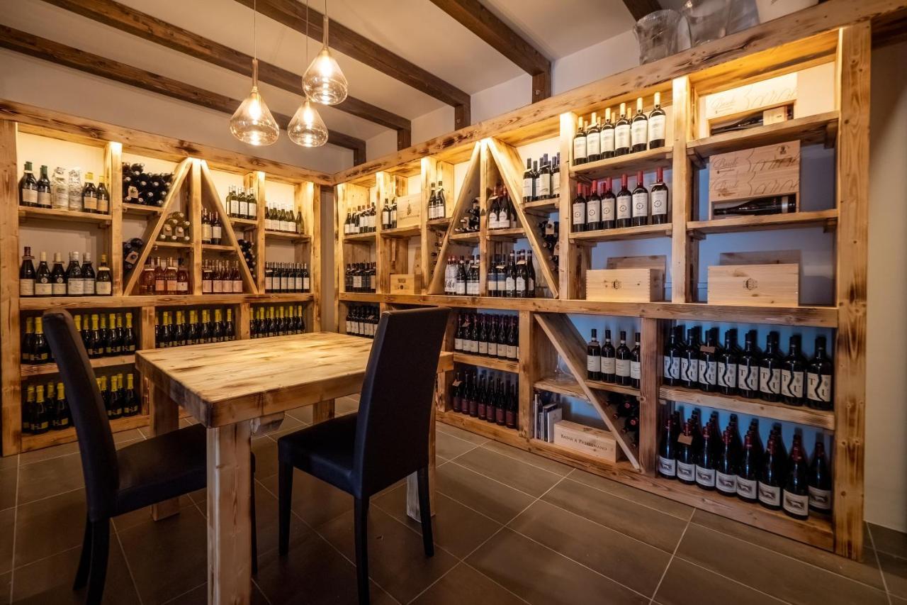 Casa Corsetti - Locanda E Ristorante マジョーネ エクステリア 写真